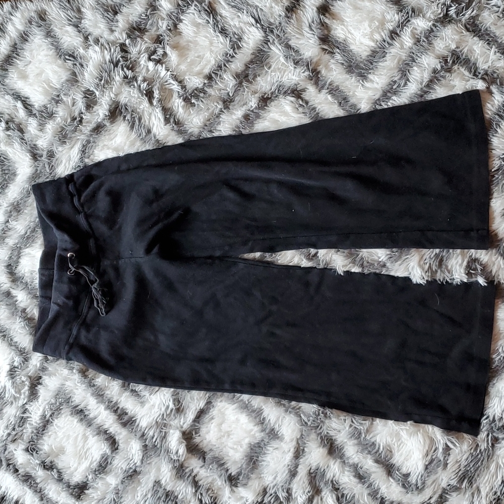 Bebe Capri pants